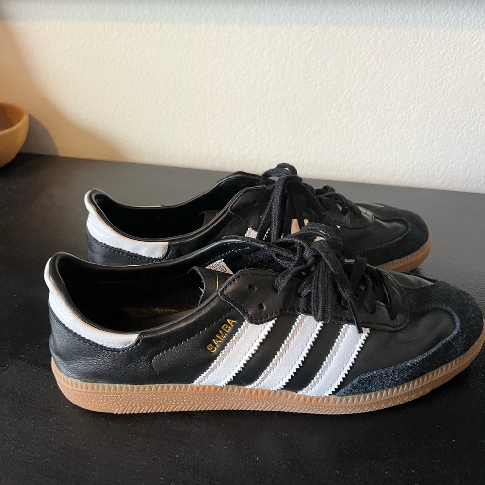 Black Adidas Samba gum bottom